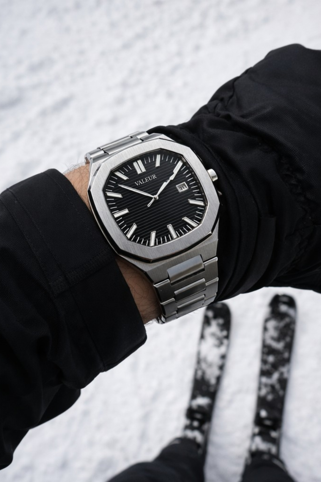 Valeur Noble 38 - Black Quartz